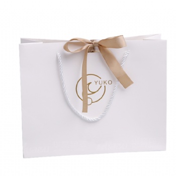 Luxury customized paper gift bags with your own logo