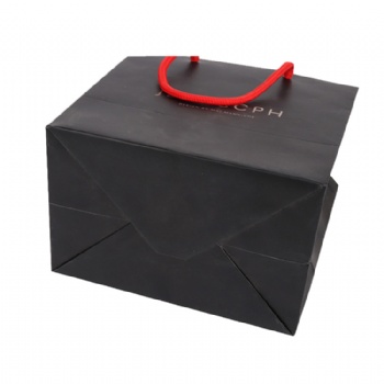 Wholesale Customized Boutique Black Shopping Paper Bag With Handle